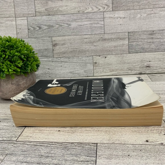 MiddleSex Book - Picture 2 of 4